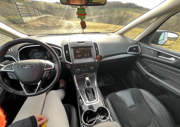 Ford S-Max cena 73777 przebieg: 183000, rok produkcji 2016 z Ostroróg małe 407